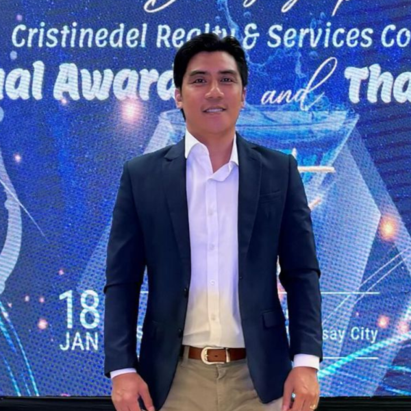 "Sales Director Ace Gem Guevara receiving the Cristindel award in 2023"